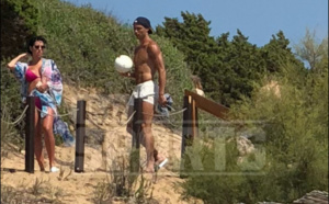 [ 05 Photos] Alors que le monde du football parle de son transfert à la Juve, Cristiano Ronaldo sur une plage en Grèce avec...