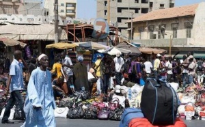 LES MARCHANDS AMBULANTS DEGUERPIS DU ROND-POINT : Sandaga respire en attendant...