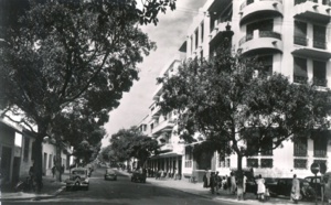 Carte postale- Voici une dernière vue de l’ancien boulevard National devenu avenue Georges Pompidou