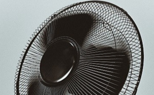 Le fait de dormir avec un ventilateur ne serait pas sans risque pour la santé !
