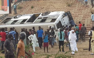 Accident: Un bus "Tata" tombe de l'échangeur de la Patte d’Oie et fait plusieurs blessés