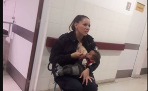 Le geste émouvant d'une policière qui allaite un bébé abandonné