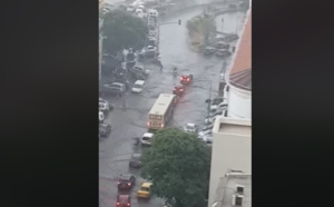 Vidéo : L’avenue de la République de Dakar inondée 