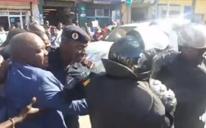 Urgent: Sit-in de l'opposition; Omar Sarr arrêté par la Police