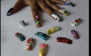 Tanzanie : faux cils, ongles, robes courtes et les jeans interdits au parlement