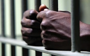 L’escroc promet le mariage à sa victime mais écope de 3 ans de prison