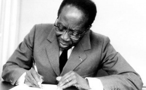 Le président Senghor avait donné des instructions pour interdire la lutte avec frappe (lutteur)