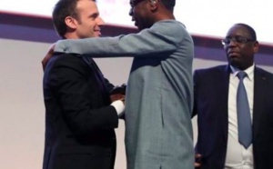 17e Sommet de la Francophonie: Macron rend hommage à Youssou Ndour