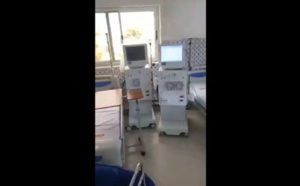 VIDEO - Serigne Amsatou Mbacké Souhaïbou offre 20 machines d'hémodialyse à Serigne Mountakha Bassirou