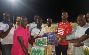 Mame Boye Diao, en mode sportif, gâte les jeunes de Kolda