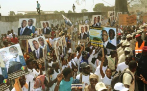 Investiture du candidat de la coalition Bby aujourd’hui : Macky Sall interdit les pancartes partisanes