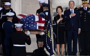 Obsèques nationales de George H. W. Bush, l'Amérique un temps réconciliée