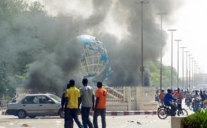 (Son Maire Pô) Accalmie à Ouagadougou alors que la révolte des militaires gagne Pô