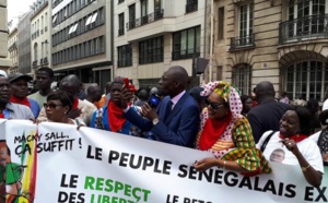Groupe Consultatif : l’opposition vilipende Macky Sall à Paris