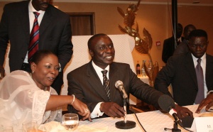 Photos - Awa Guèye Kébé talonne Idrissa Seck 