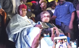 Le premier discours d’Abdoulaye Wade de retour à Dakar « Macky Sall khawma bann façon niit la, dey fe…en, waxoul dëgg »*