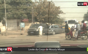 VIDEO : Le cortège funèbre de Mously Mbaye en partance pour Touba