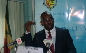 Ticket présidentiel: "Les pressions ne feront pas reculer le gouvernement", selon Moustapha guirassy
