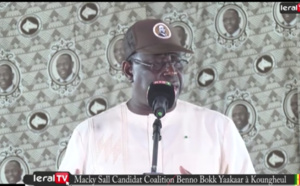 VIDEO - Macky Sall promet un lycée moderne et un centre de formation professionnelle à Koungueul