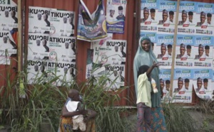 Présidentielle au Nigeria : les deux favoris revendiquent déjà leur victoire