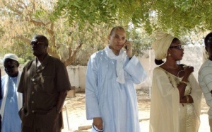 Wade à Bourgi : "Allo, tonton ?" et c'est le Sénégal qui tousse