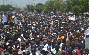 Forte mobilisation contre une candidature de Wade