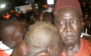 [Photos] Balla Gaye 2 dans les bras de son père