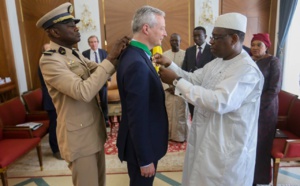 Décoration: Le ministre français de l'Economie et des Finances Bruno Le Maire élevé à l’Ordre national