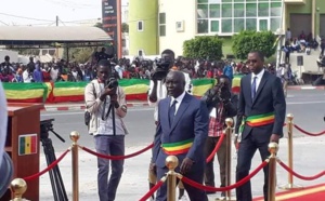 4 avril à Thiès: Idrissa Seck débarque au défilé avec l'écharpe (Images)