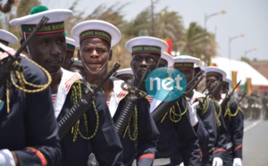 Des images du défilé militaire et paramilitaire du 4 avril 2019