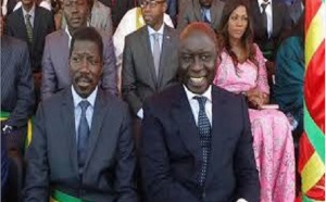 Talla Sylla sur l’écharpe arborée par Idrissa Seck lors du défilé: «Il me donne raison »