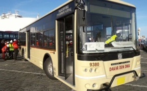 Panique dans un bus de DDD: un passager s’asperge d’essence
