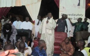 Thiant de Cheikh Béthio – Dianatoul Mahwa supplée Mermoz le temps d’une nuit . Affluence immense , jamais , égalée