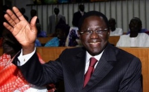 SENAT :  Pape Diop rempile, Serigne Mamoune Niasse débarqué du bureau