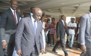 Idrissa Seck se fait voler ses quatre portables au nez et à la barbe de ses gardes du corps