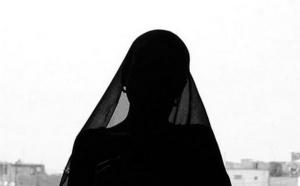 UNE ELEVE DU COLLEGE ANNE MARIE JAVOUEH EXCLUE POUR PORT DE VOILE ISLAMIQUE