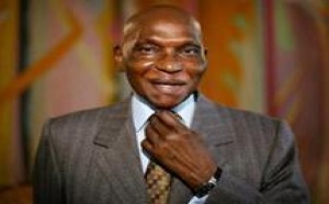 WADE VA ENCORE SIPHONNER 35% DU CAPITAL DES SOCIETE DE TELECOM AU SENEGAL
