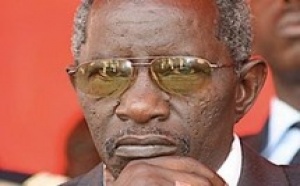 La fin du mythe Bécaye Diop