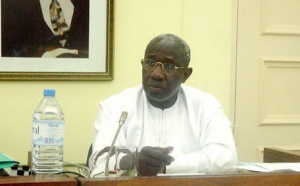Invalidation de la candidature de Wade par Madani Sy : Iba Der Thiam le renvoie à son livre