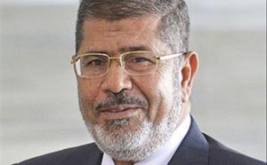 Égypte: l'ancien président Morsi enterré au Caire en toute discrétion