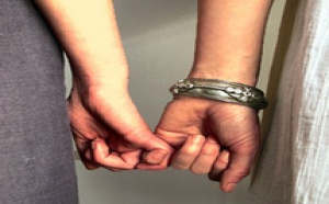 Une femme se confie: "Pourquoi je suis devenue lesbienne"