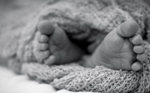 Mère de 5 enfants de pères différents : elle abandonne le corps de son 6ème bébé dans une maison en ruine