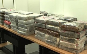 Trois suspects arrêtés pour vol de cocaïne