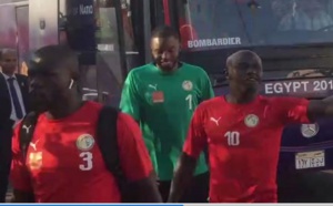 VIDEO - Quand Sadio Mané se moque des journalistes: "Hey les amis de Koulibaly, ça va..."