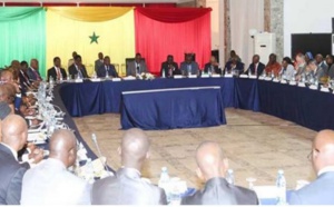 Dialogue politique: Le Frn refuse d’être « berné » en mode « Fast-track », le Général Niang suspend les travaux