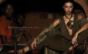 Donna Karan, la publicité controversée