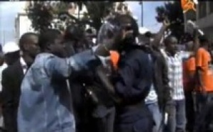 Affrontements entre policiers et jeunes Rewmistes et Socialistes