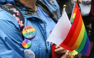 Un archevêque qualifie le mouvement LGBT, de "peste arc-en-ciel"