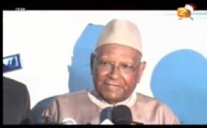 Amadou Makhtar Mbow présente les conclusions des Assises Nationales