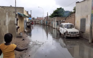 PHOTOS - Dégâts de la pluie en banlieue : routes inaccessibles, maisons envahies...
